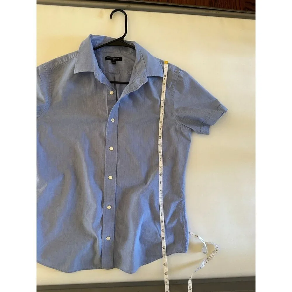EUC Mens Banana Republic Blue S/S Casual Button Down Shirt Medium 100% Cotton